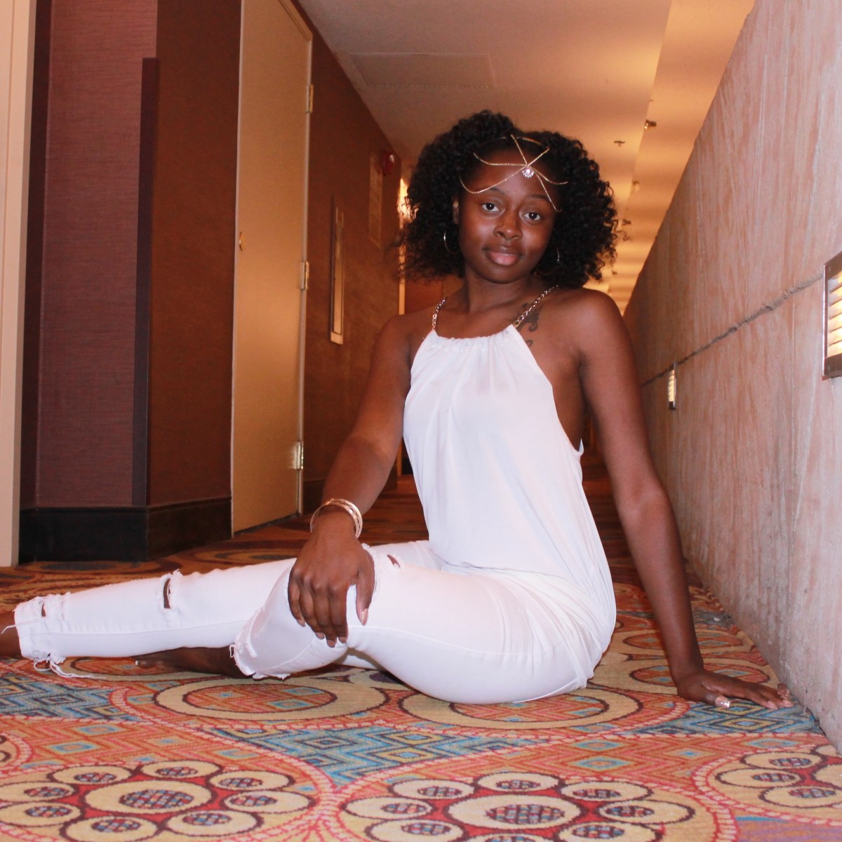 + QUEEN CEEE BY DLG&nbsp;4.2