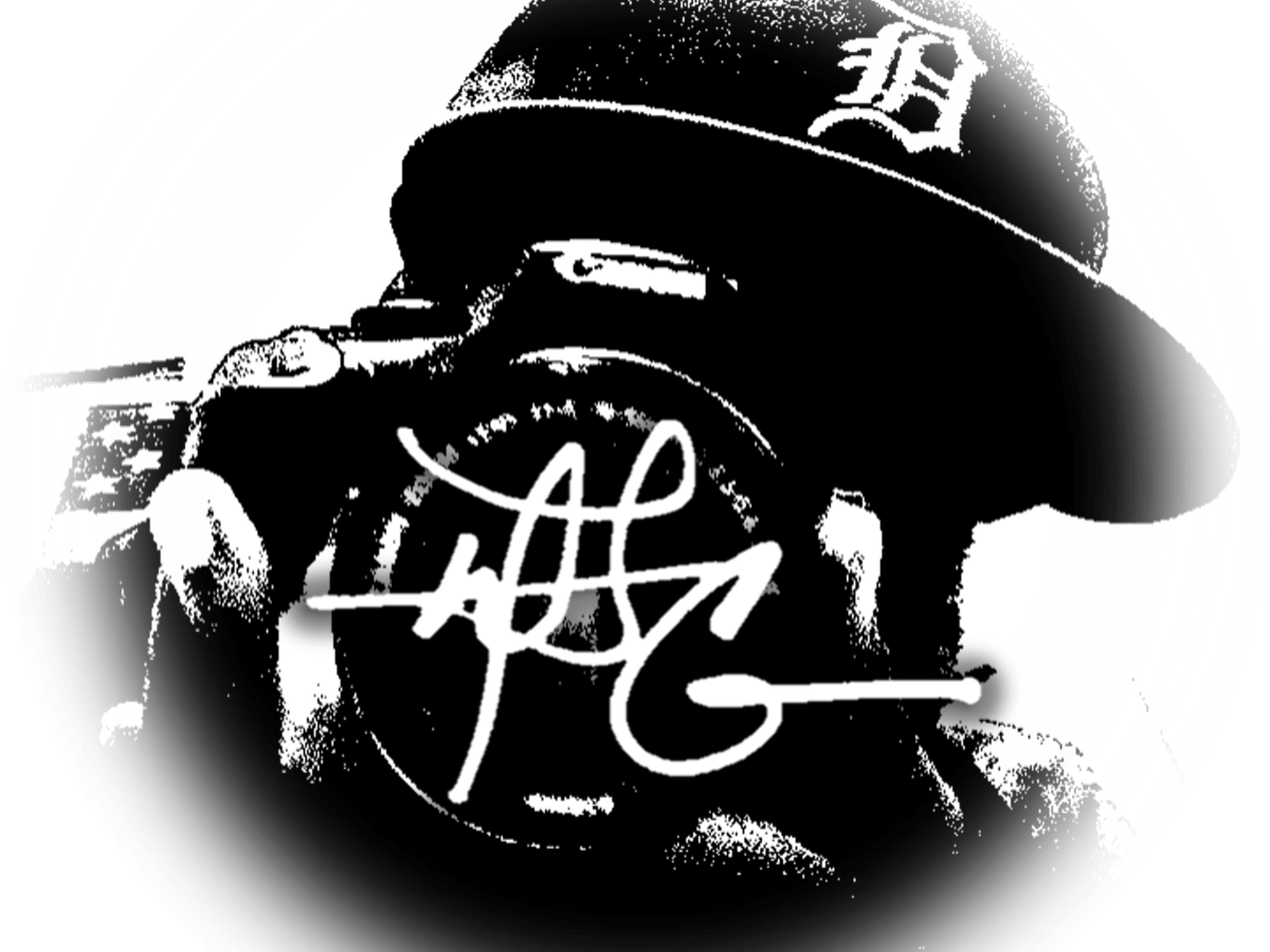 + Derrick Lampkin Glamour